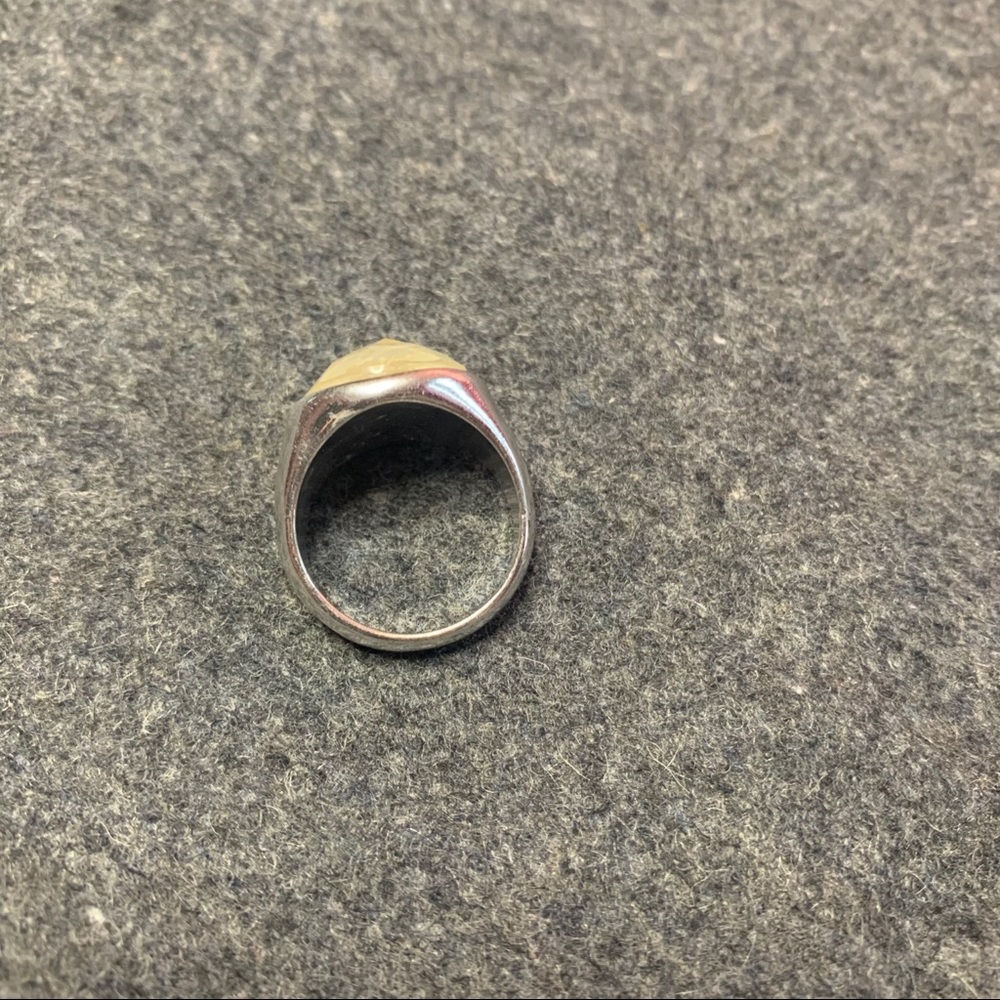 Resin gem statement ring - Picture 4 of 4